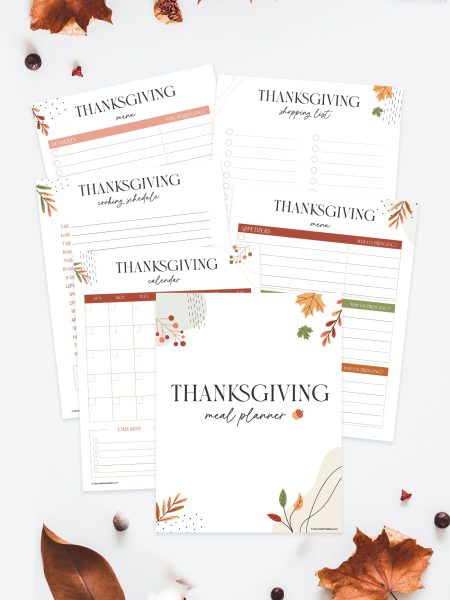 Free printable Thanksgiving meal planner set of 6 pages.